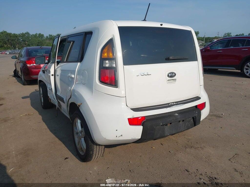KNDJT2A24B7717485 2011 KIA SOUL photo no. 3