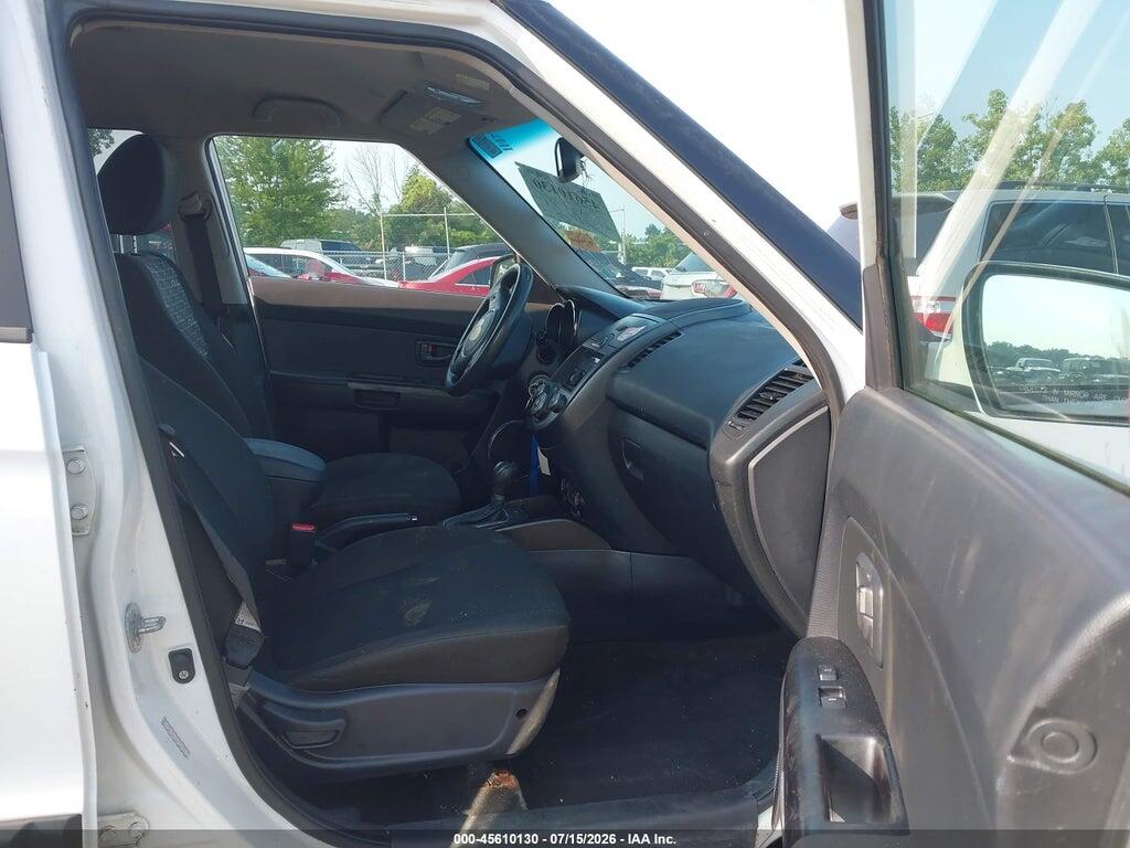 KNDJT2A24B7717485 2011 KIA SOUL photo no. 5