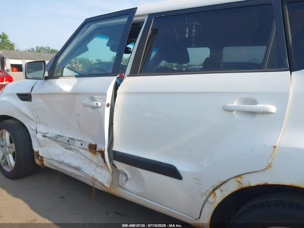 KNDJT2A24B7717485 2011 KIA SOUL photo no. 6