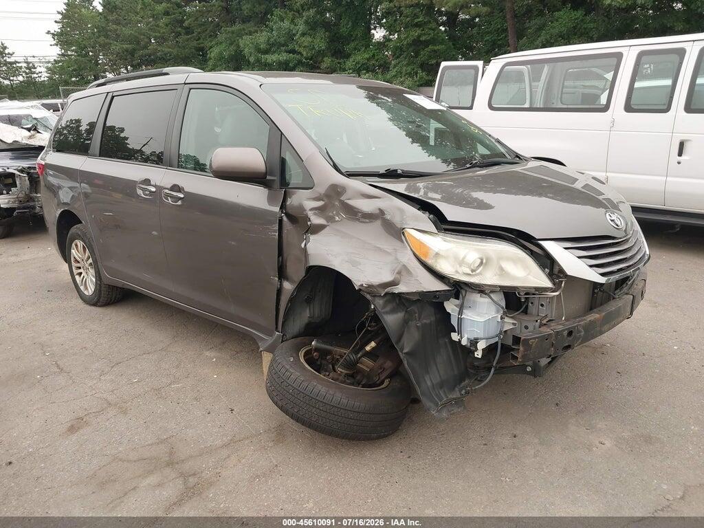 5TDYK3DC5FS632534 2015 TOYOTA SIENNA photo no. 1