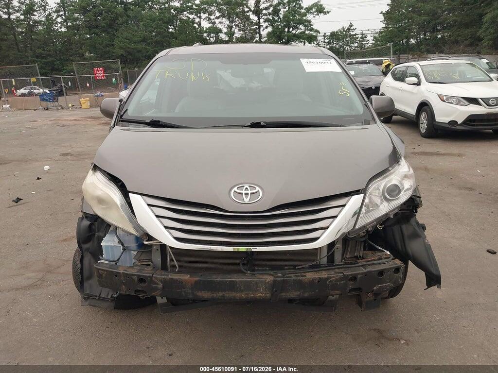 5TDYK3DC5FS632534 2015 TOYOTA SIENNA photo no. 12
