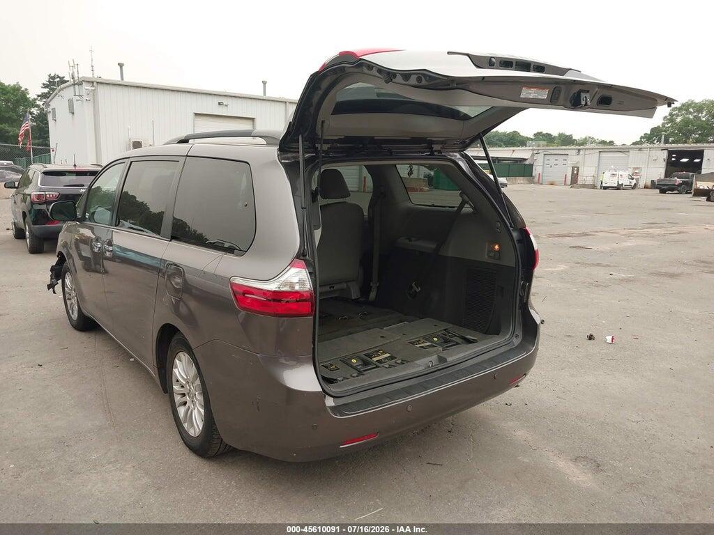 5TDYK3DC5FS632534 2015 TOYOTA SIENNA photo no. 3