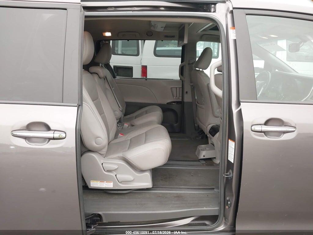 5TDYK3DC5FS632534 2015 TOYOTA SIENNA photo no. 8