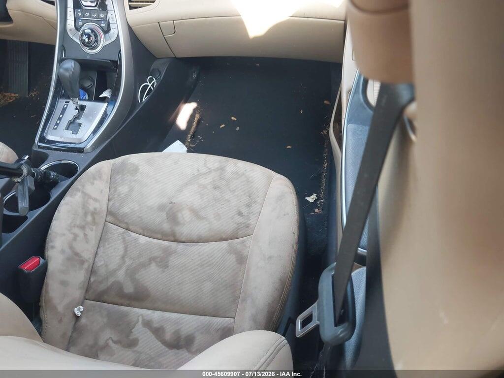5NPDH4AE9DH331647 2013 HYUNDAI ELANTRA photo no. 5