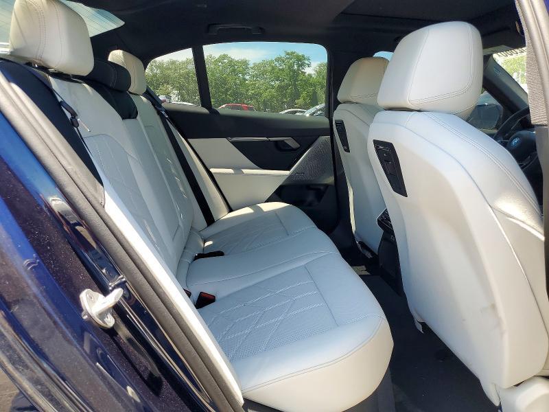 2026 BMW I5 XDRIVE 40 — Фото 10 из 13