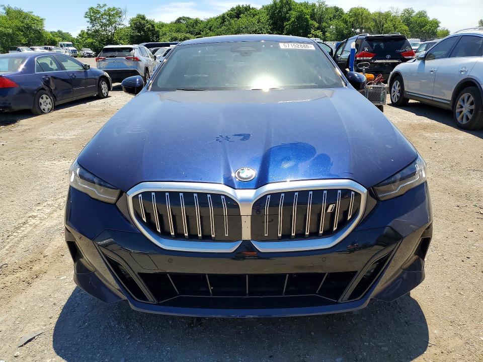 2026 BMW I5 XDRIVE 40 — Фото 5 из 13