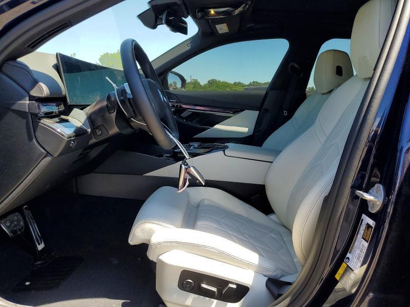2026 BMW I5 XDRIVE 40 — Фото 7 из 13