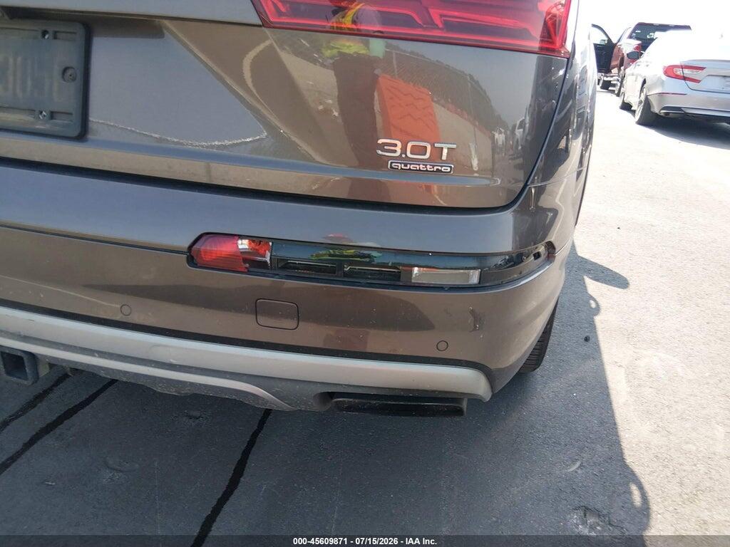 WA1VAAF73HD020187 2017 AUDI Q7 photo no. 6