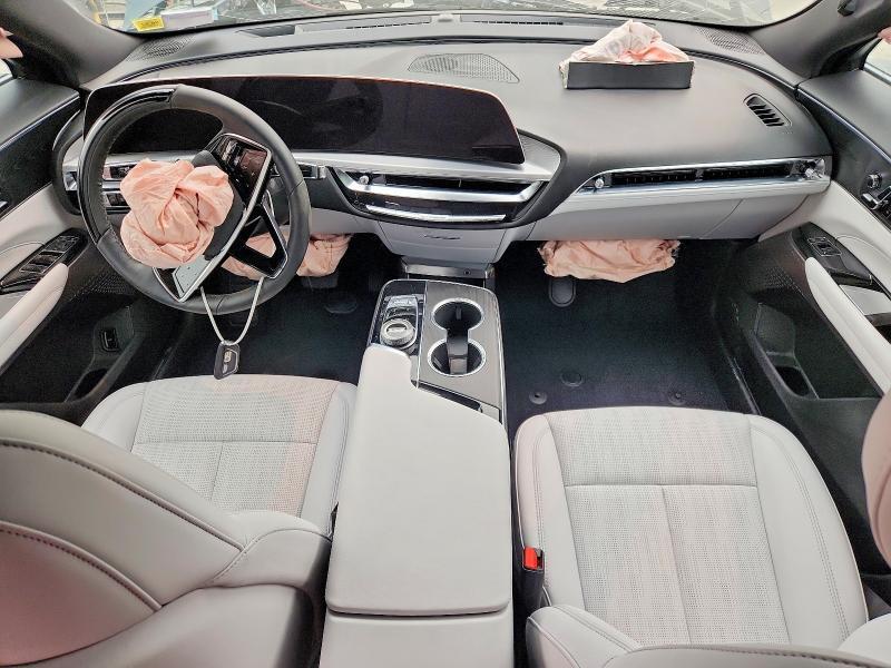 2026 CADILLAC LYRIQ LUXURY — Фото 8 из 14