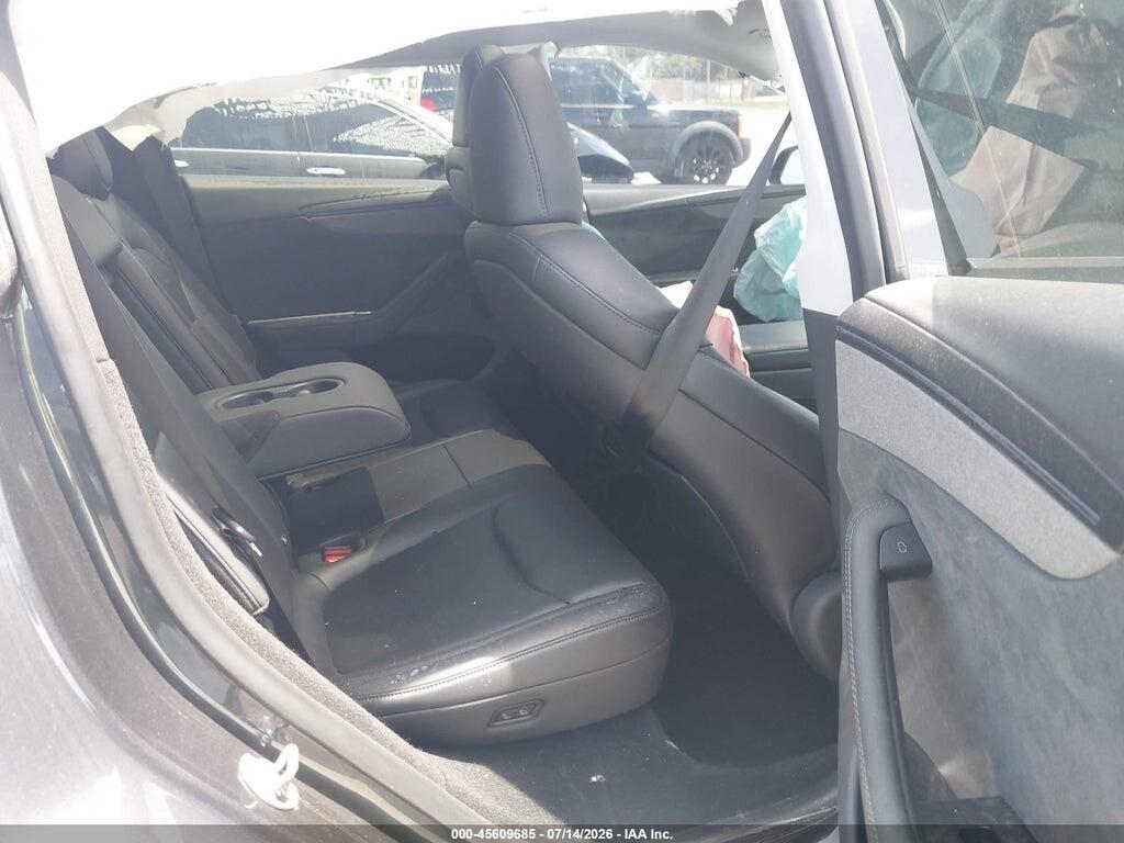 7SAYGDEE3TA623564 2026 TESLA MODEL Y photo no. 8