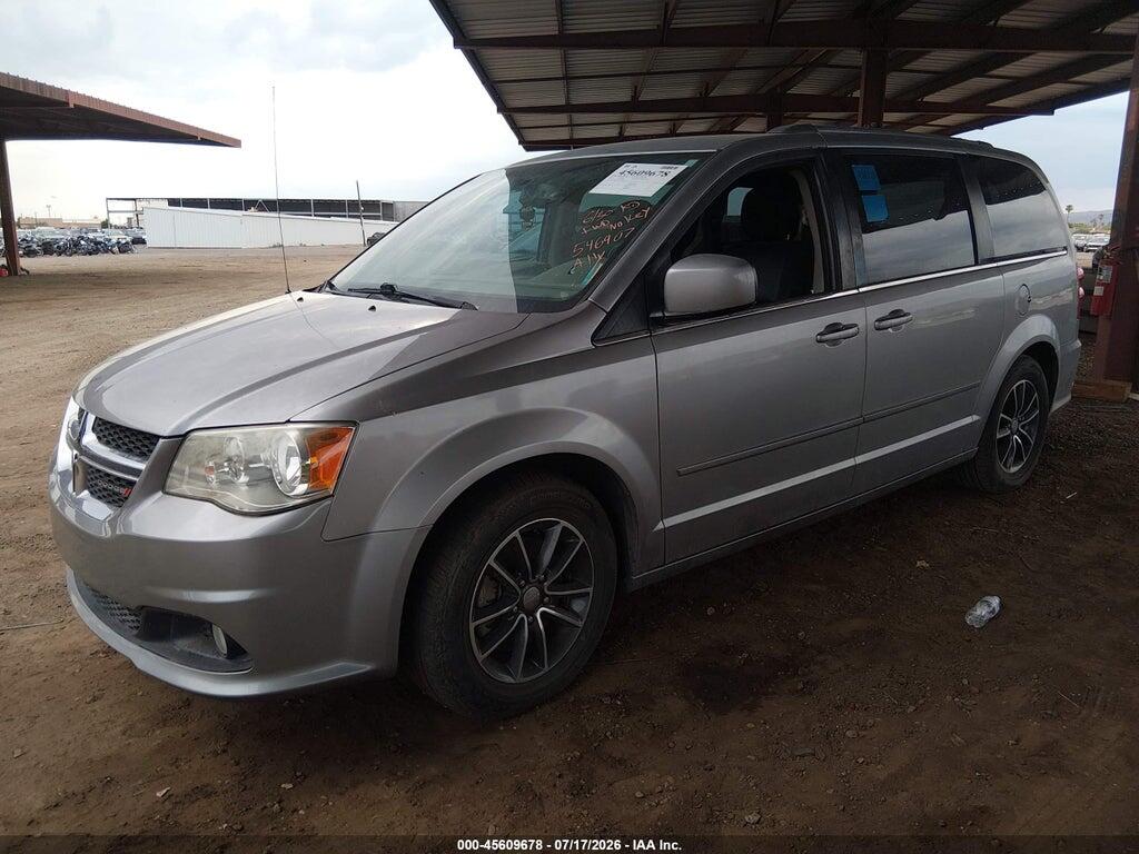 2C4RDGCG7HR546907 2017 DODGE GRAND CARAVAN photo no. 2