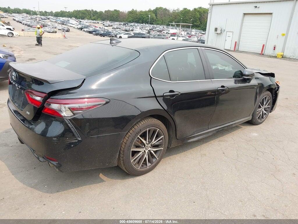 4T1G11AK5NU632537 2022 TOYOTA CAMRY photo no. 4