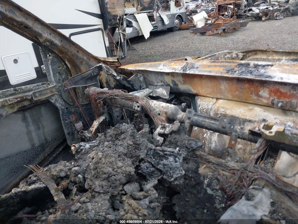 3C7WRNFL9NG408100 2022 RAM 5500 CHASSIS photo no. 6