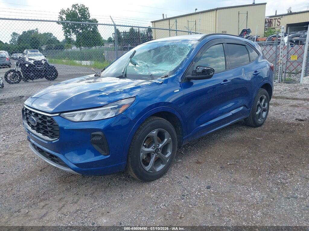 1FMCU9MN9PUB13150 2023 FORD ESCAPE photo no. 2