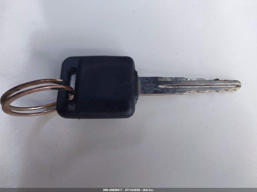 3N1CN7AP8HL866596 2017 NISSAN VERSA photo no. 11