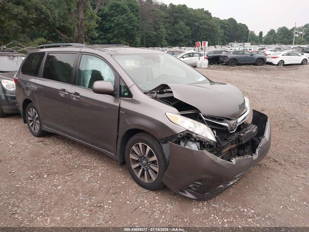 5TDDZ3DCXJS207068 2018 TOYOTA SIENNA photo no. 1