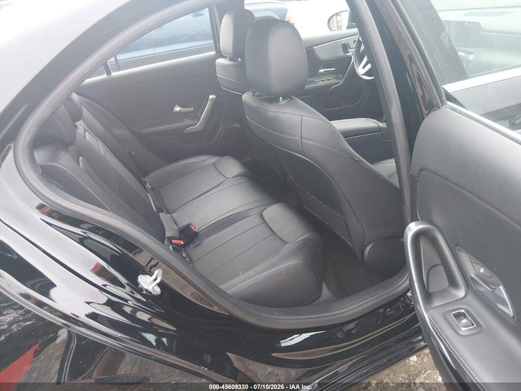 WDD3G4FB1KW019929 2019 MERCEDES-BENZ A 220 photo no. 8