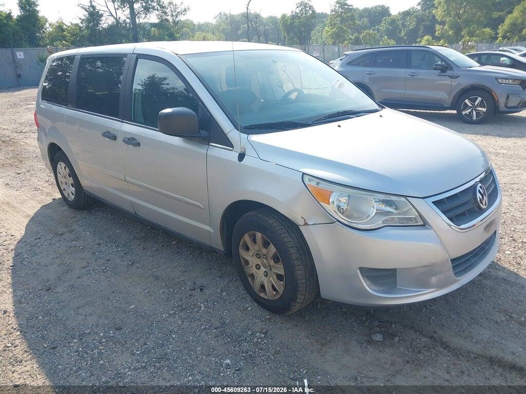 2V4RW4DG9BR717709 2011 VOLKSWAGEN ROUTAN photo no. 1