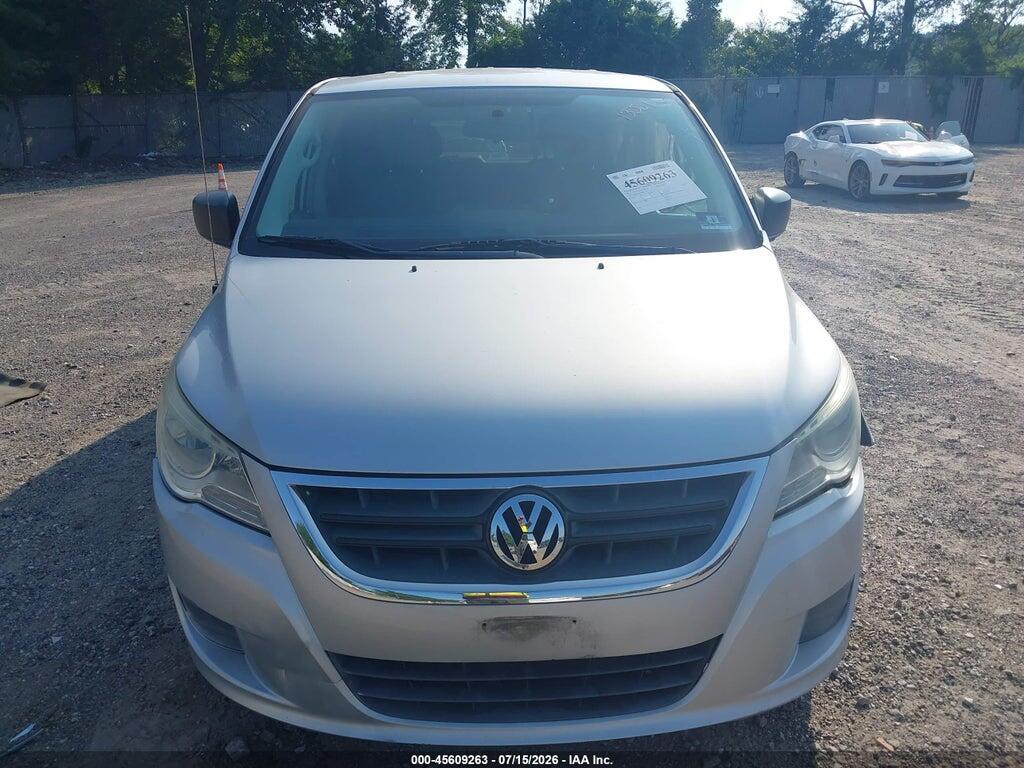 2V4RW4DG9BR717709 2011 VOLKSWAGEN ROUTAN photo no. 12