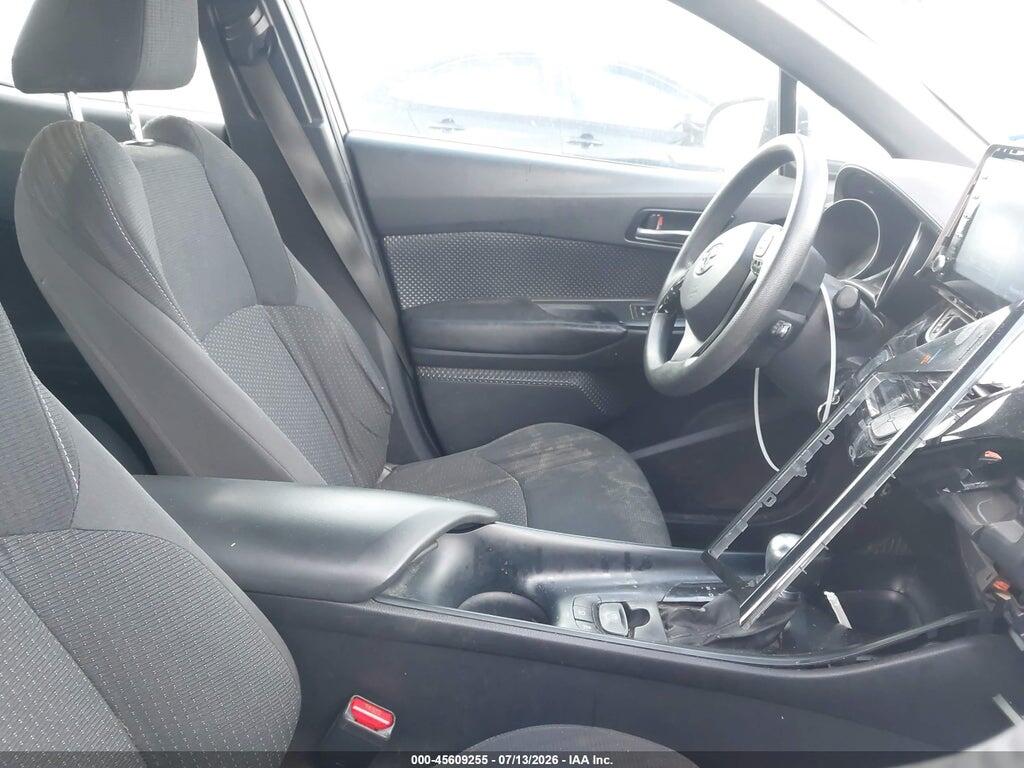 NMTKHMBX4KR081831 2019 TOYOTA C-HR photo no. 5
