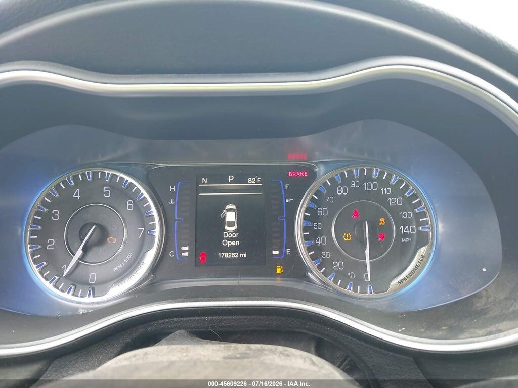 1C3CCCFB0GN189037 2016 CHRYSLER 200 photo no. 7