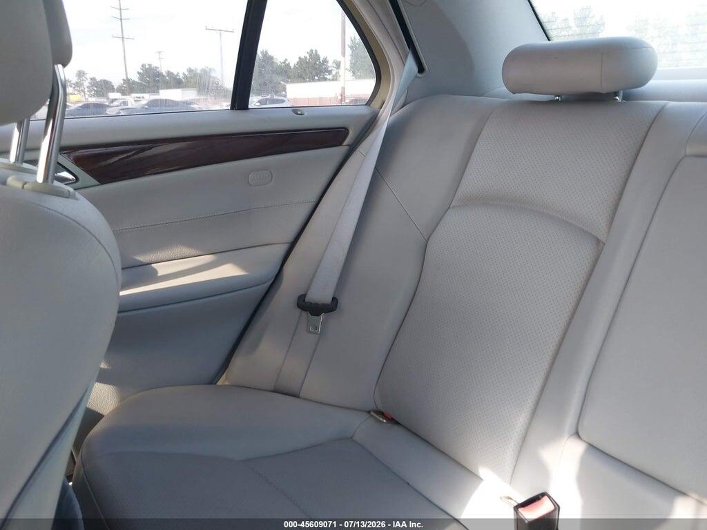 WDBRF61J54F552370 2004 MERCEDES-BENZ C 240 photo no. 8