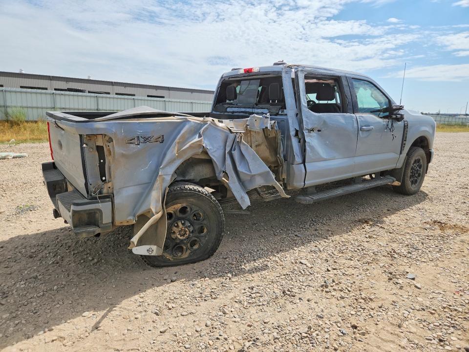 2026 FORD F350 SUPER DUTY — Фото 3 из 12