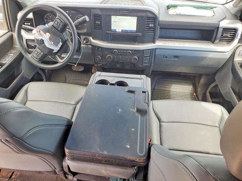 2026 FORD F250 SUPER DUTY — Фото 8 из 12
