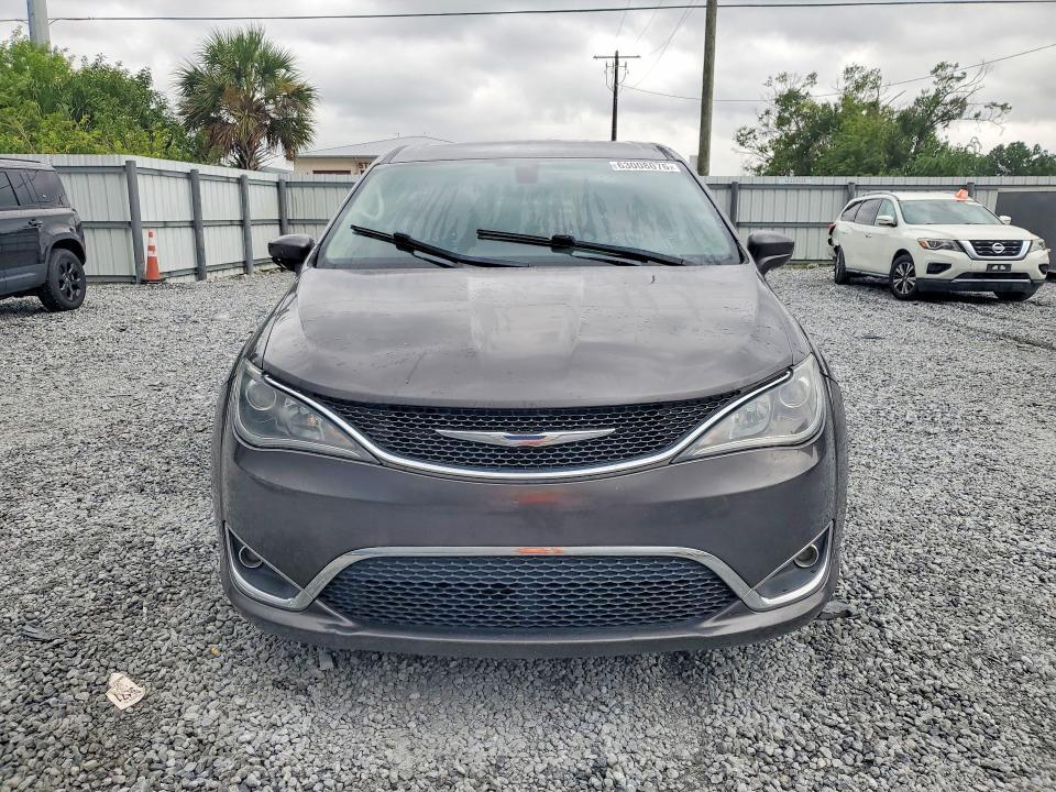 2018 CHRYSLER PACIFICA TOURING PLUS — Фото 5 из 13