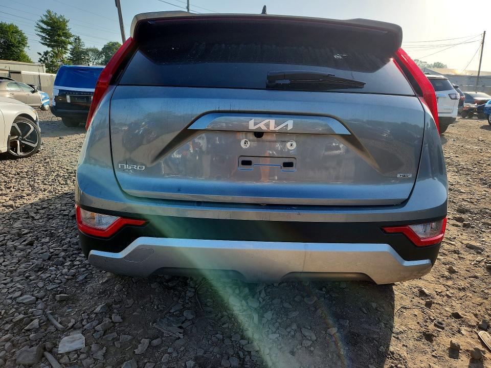 2026 KIA NIRO LX — Фото 6 из 12