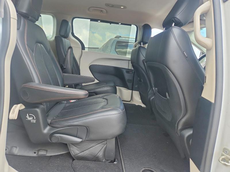 2018 CHRYSLER PACIFICA TOURING L — Фото 10 из 13