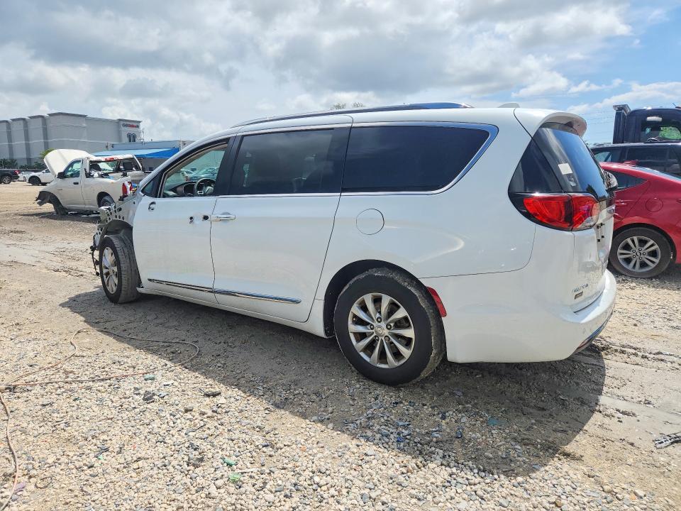 2018 CHRYSLER PACIFICA TOURING L — Фото 2 из 13