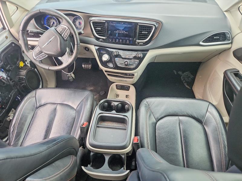 2018 CHRYSLER PACIFICA TOURING L — Фото 8 из 13