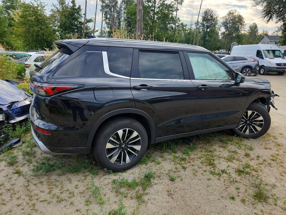 2026 MITSUBISHI OUTLANDER SE — Фото 3 из 14