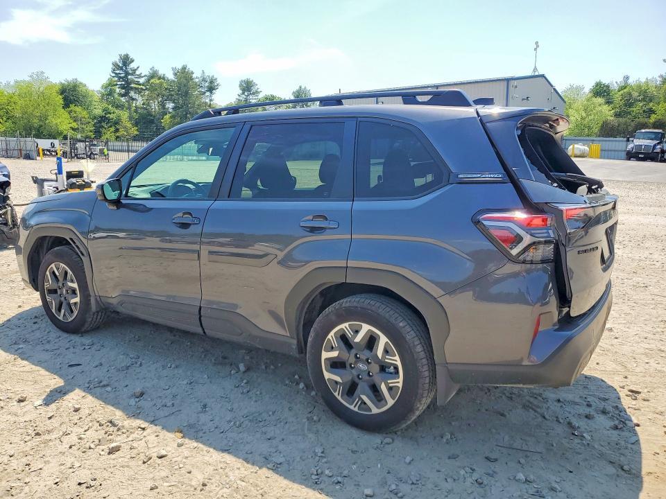 2026 SUBARU FORESTER PREMIUM — Фото 2 из 13