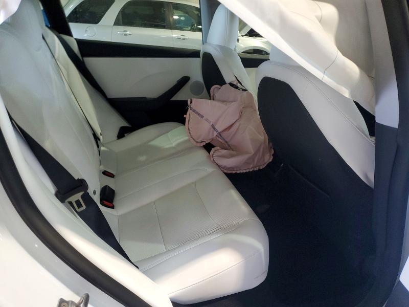 2026 TESLA MODEL 3 — Фото 11 из 13