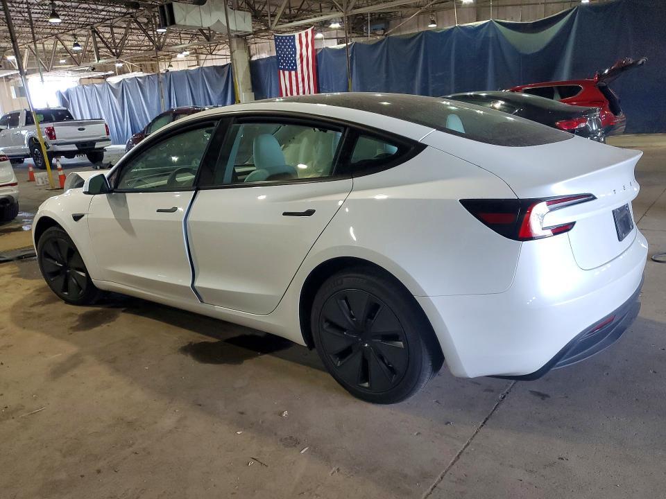 2026 TESLA MODEL 3 — Фото 2 из 13