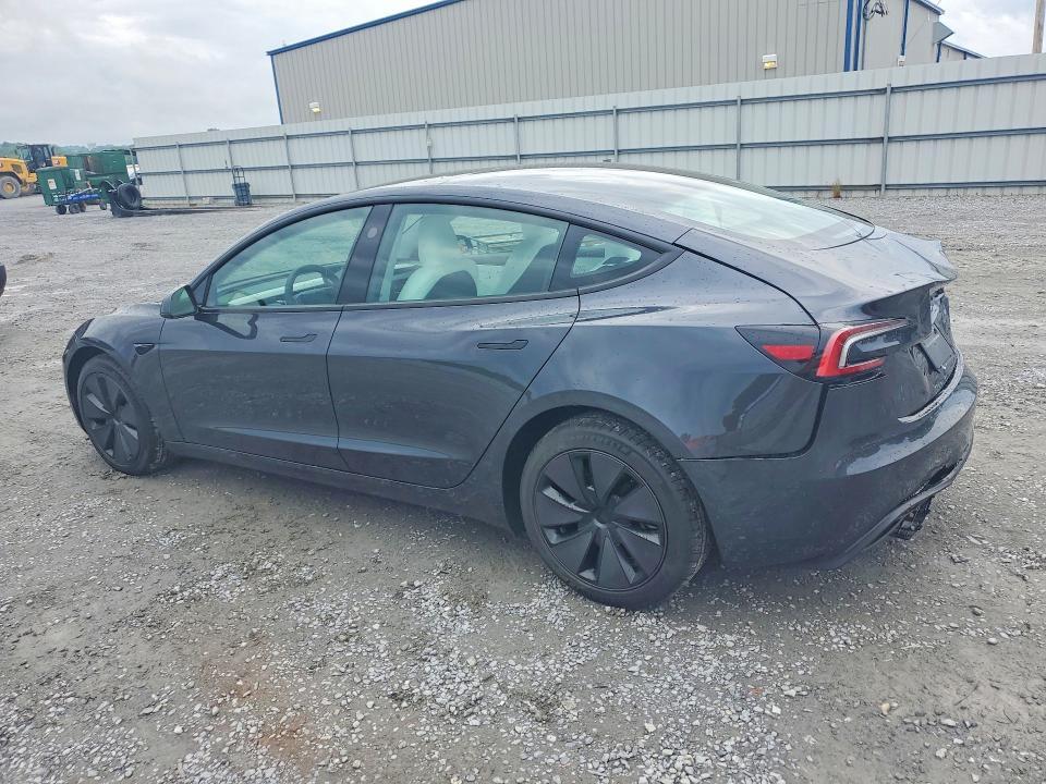 2026 TESLA MODEL 3 — Фото 2 из 12