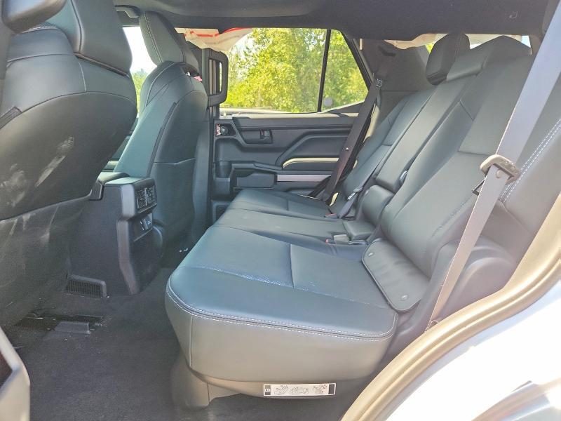 2026 TOYOTA 4RUNNER TRD SPORT PREMIUM — Фото 11 из 14