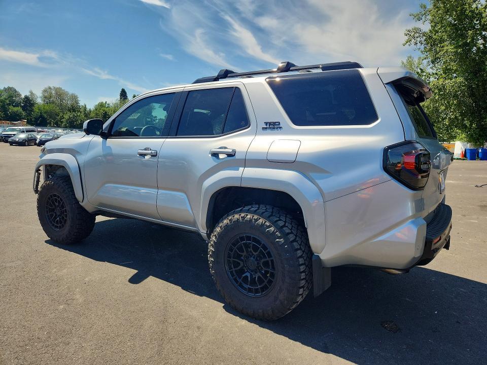 2026 TOYOTA 4RUNNER TRD SPORT PREMIUM — Фото 2 из 14