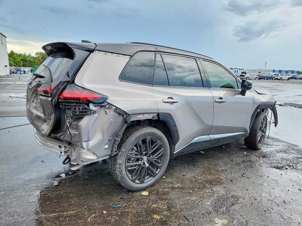 2026 TOYOTA RAV4 XSE — Фото 3 из 14