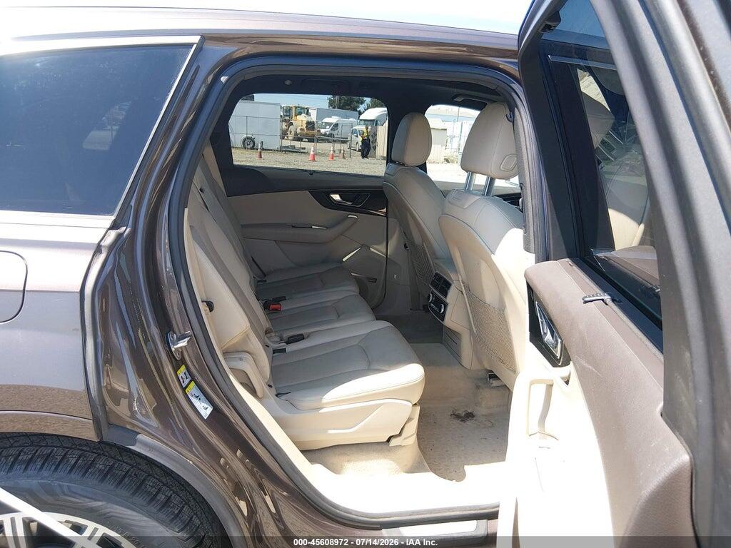 WA1LAAF77HD015162 2017 AUDI Q7 photo no. 8