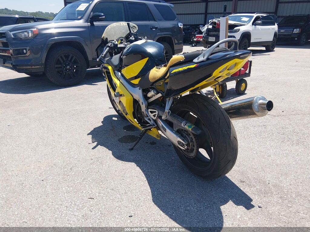 JH2PC35064M502260 2004 HONDA CBR600 photo no. 3
