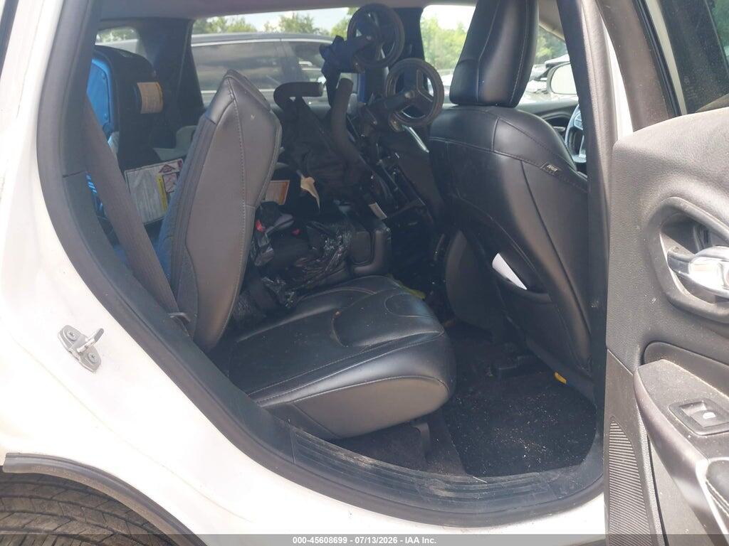 1C4PJMDN9KD179580 2019 JEEP CHEROKEE photo no. 8