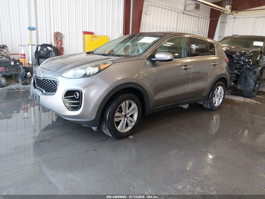 KNDPMCACXJ7332002 2018 KIA SPORTAGE photo no. 2