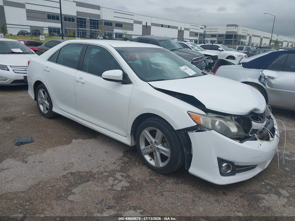 4T1BF1FK8EU759531 2014 TOYOTA CAMRY photo no. 1