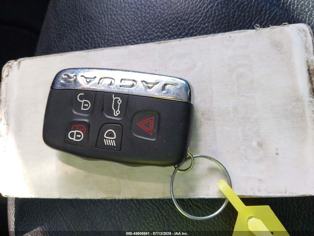 SADCK2FX9KA392470 2019 JAGUAR F-PACE photo no. 11