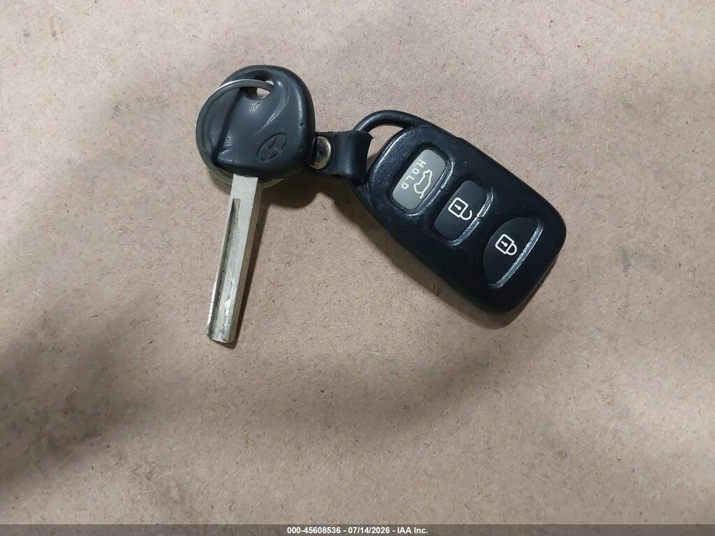 KMHTC6AD1CU026768 2012 HYUNDAI VELOSTER photo no. 11