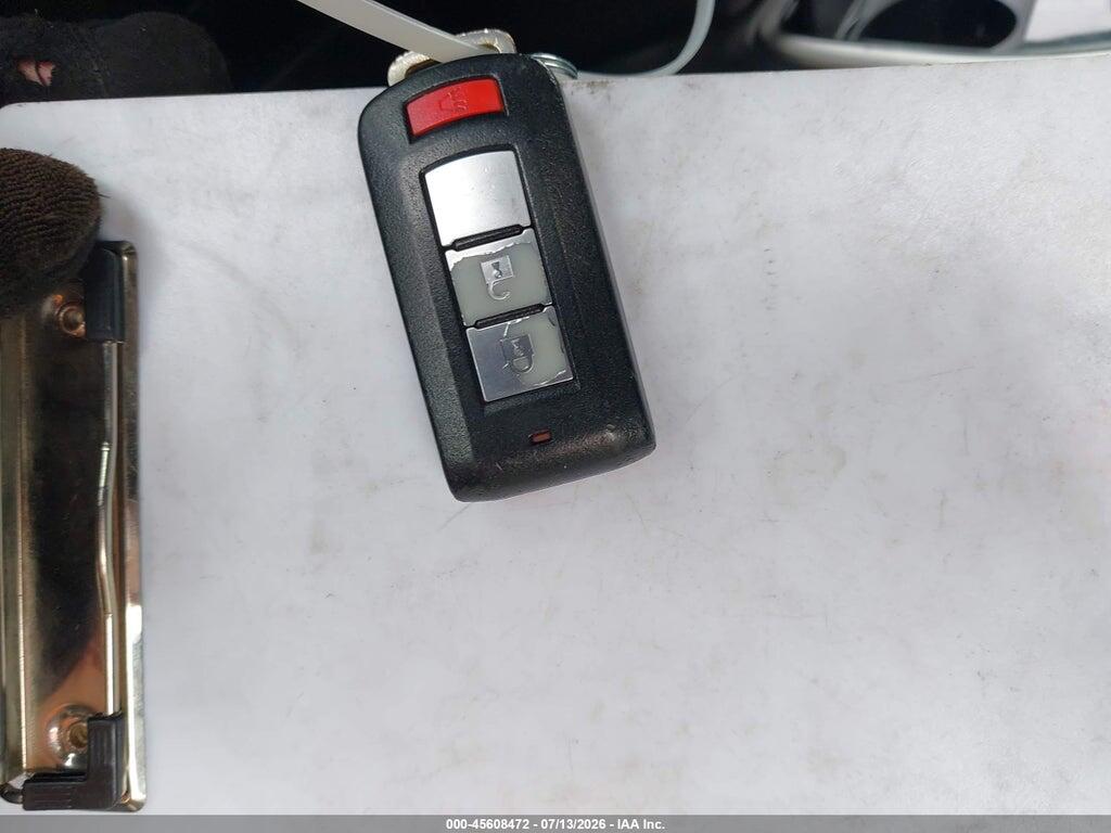 JA4AD3A3XJZ050138 2018 MITSUBISHI OUTLANDER photo no. 11
