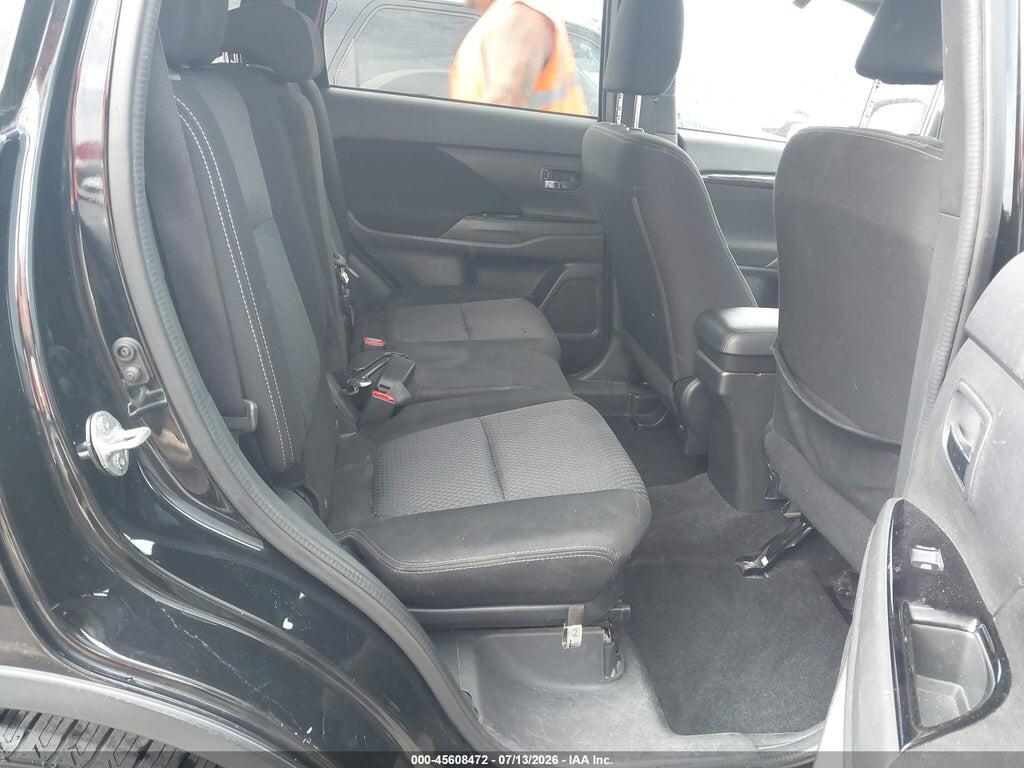 JA4AD3A3XJZ050138 2018 MITSUBISHI OUTLANDER photo no. 8